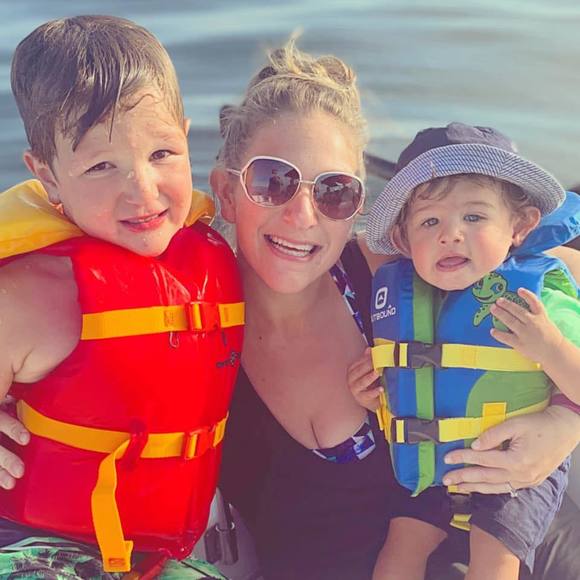 Meet your Posher, Mandi - Picture 1 of 1